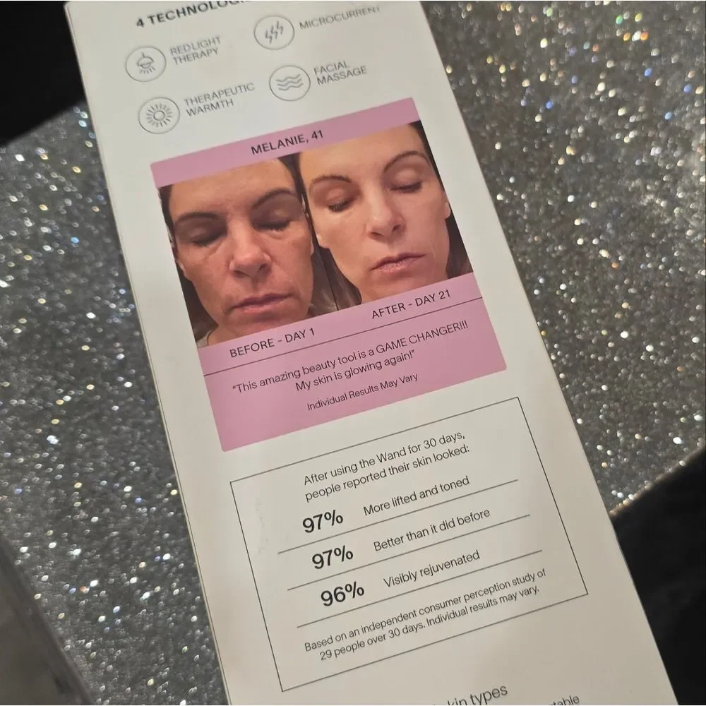 Solawave Advanced 4-In-1 Skincare‎ Wand & Activating Serum Kit